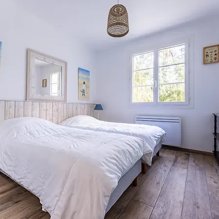 Casa vacanze Maison Spacieuse Pres De La Pour 10 Personnes - Fr-1-835-2 La Couarde-sur-Mer