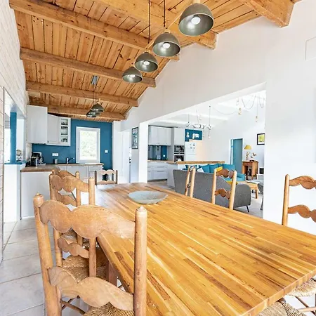 Maison Spacieuse Pres De La Pour 10 Personnes - Fr-1-835-2 * 라쿠르드쉬르메르