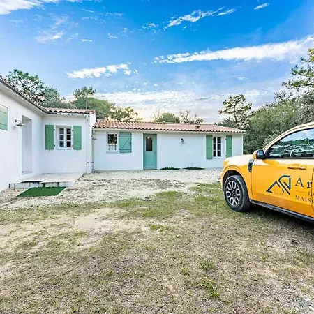 Maison Spacieuse Pres De La Pour 10 Personnes - Fr-1-835-2 펜션 *